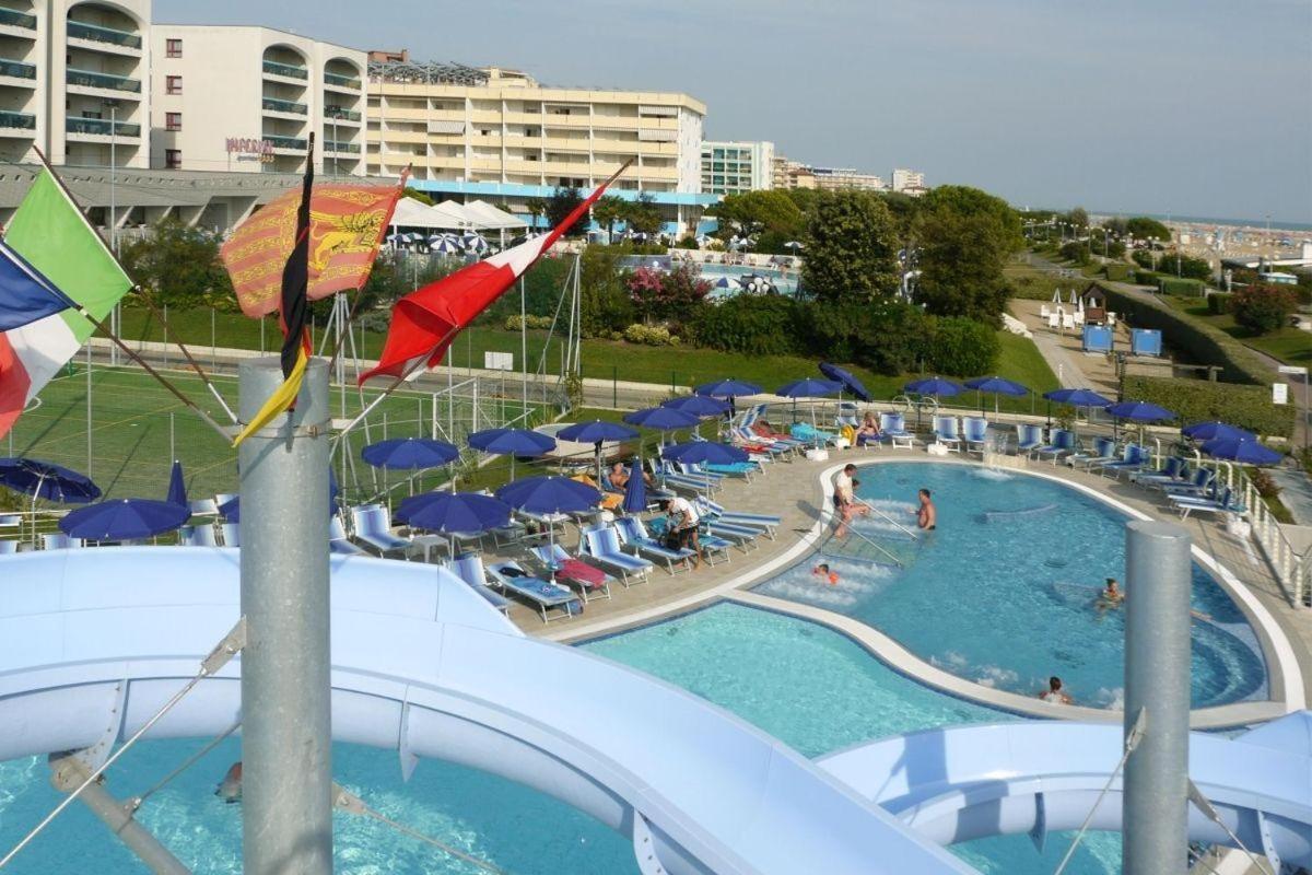 Hotel Lido Bibione Beach Екстериор снимка