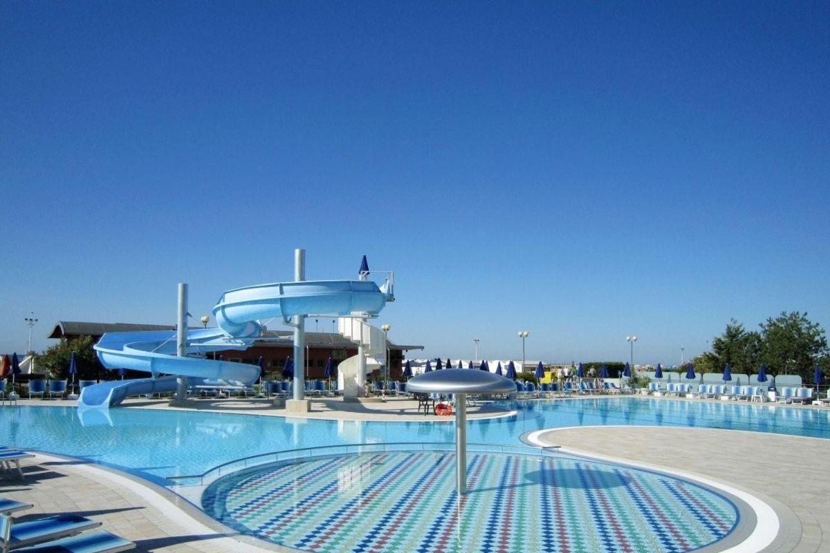 Hotel Lido Bibione Beach Екстериор снимка