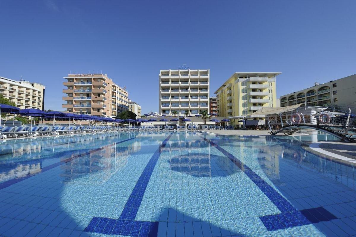 Hotel Lido Bibione Beach Екстериор снимка