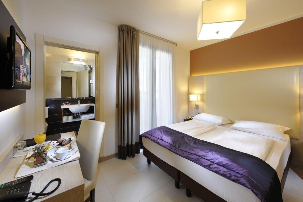 Hotel Lido Bibione Beach Екстериор снимка