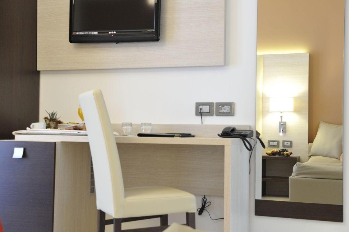 Hotel Lido Bibione Beach Екстериор снимка