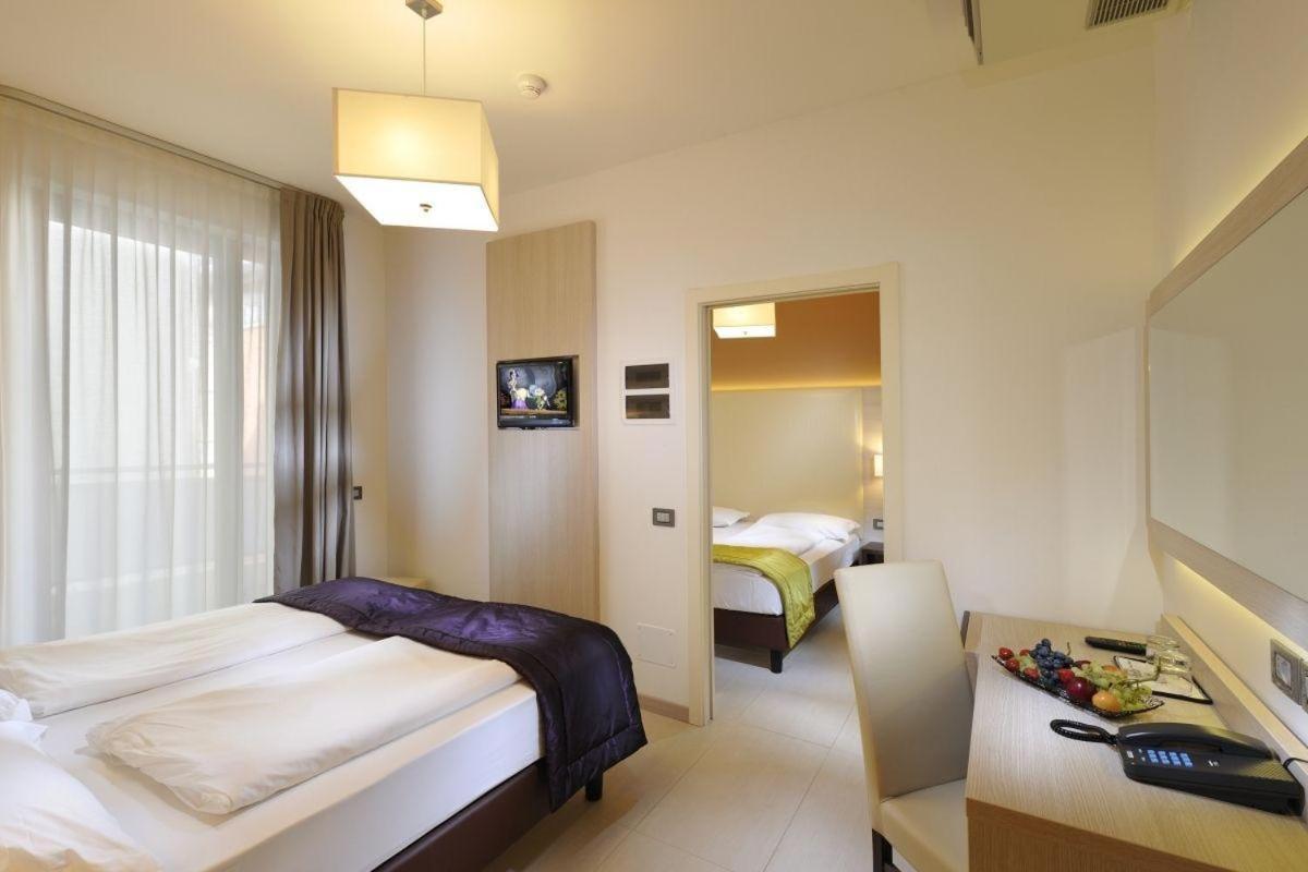 Hotel Lido Bibione Beach Екстериор снимка